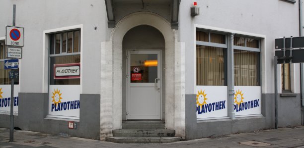 Auf diese Spielothek in der Cranestraße kam es am heutigen Freitag zu einem brutalen Raubüberfall. Foto: Laame