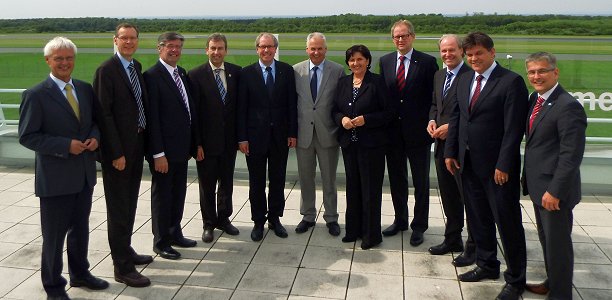 Flughafen-Gesellschafter investieren in Paderborn-Lippstadt Airport