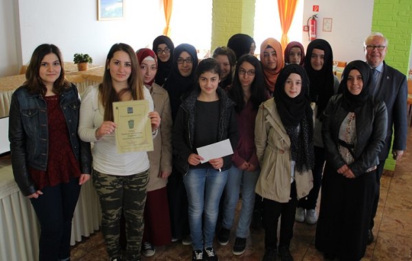 28 Teilnehmer/innen kamen vom Gymnasium bzw. der Realschule Eringerfeld.