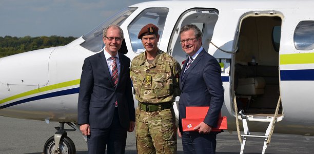 Prinz Edward besucht britische Truppen in Paderborn