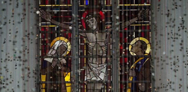 Über 4.500 Fingerhüte sind derzeit in der Stadtkirche zu sehen. Foto: Laame