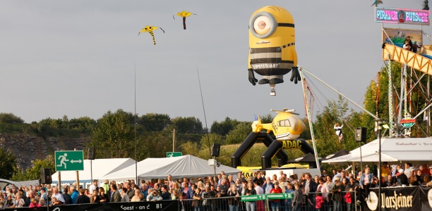 Minion Stuart war nur eine von vielen Sonderformen, die gestern Abend gen Himmel stiegen