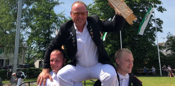 Neuer Schützenkönig in Mönninghausen-Bönninghausen: Holger Peitz. Foto: Hötte